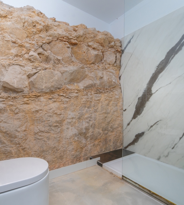 Resa Estate Ibiza for sale townhouse cala Carbo es Vedra bathroom 2.jpg